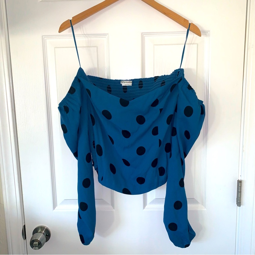 Reformation (Size 8) Blue Polka Dot Strapless Crop Top